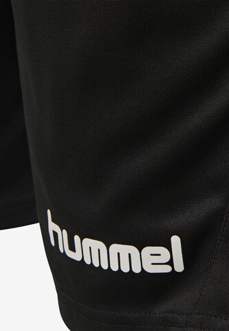 Hummel Regular Sporthorts in Schwarz