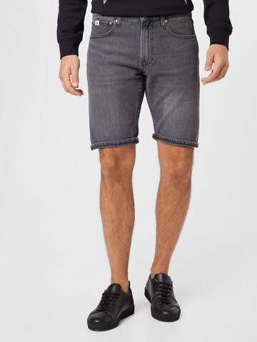 Calvin Klein Jeans Regular Shorts in Schwarz: predná strana