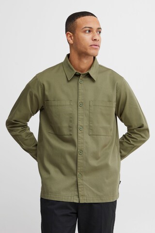 11 Project Regular fit Athletic Button Up Shirt in Green: front