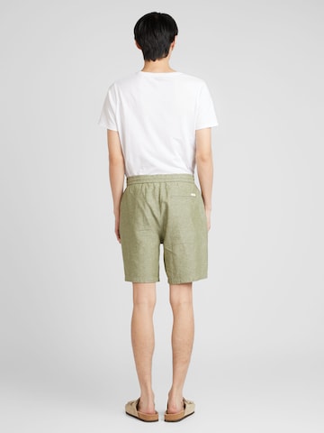 Regular Pantaloni 'FAVE' de la SCOTCH & SODA pe verde