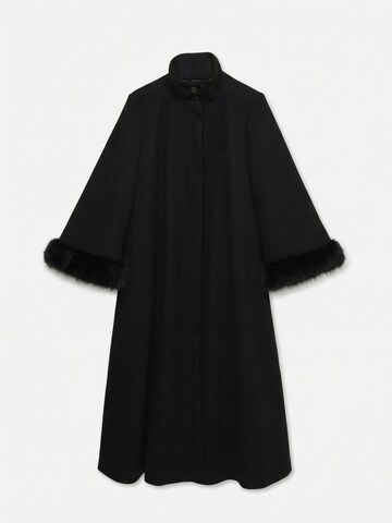 VERO MODA Winter coat in Black: front
