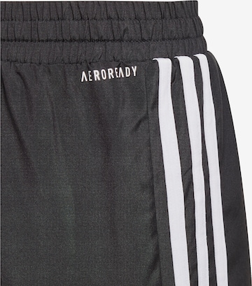 juoda ADIDAS SPORTSWEAR Standartinis Sportinės kelnės 'Designed To Move 3-Stripes'