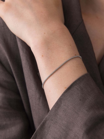 PURELEI Armband 'Sleek' in Zilver: voorkant
