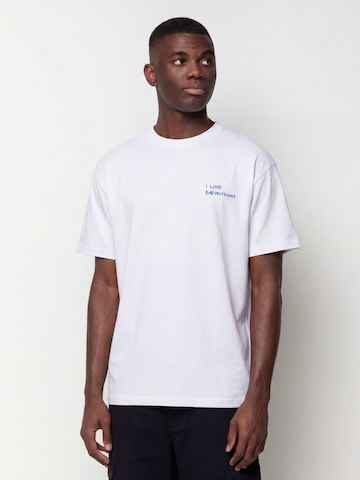 BALMOHK Bluser & t-shirts 'BAD DECISIONS' i hvid: forside