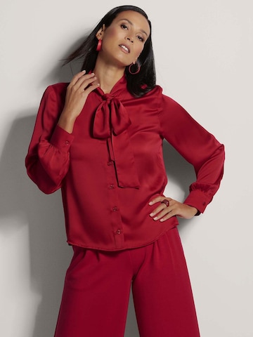 MADELEINE Bluse in Rot: Vorderseite
