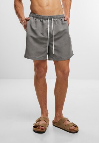 Urban Classics Board Shorts in Grey: front