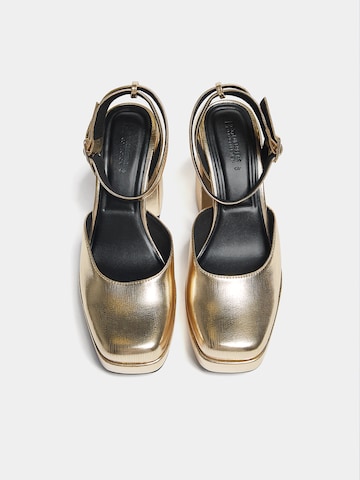 Pull&Bear Официални дамски обувки в злато