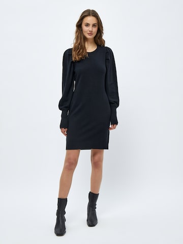 Robes en maille 'Anissa' Peppercorn en noir