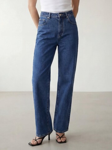 ARMIE Regular Jeans 'The Brianna Straight Leg Jeans' in Blue: front