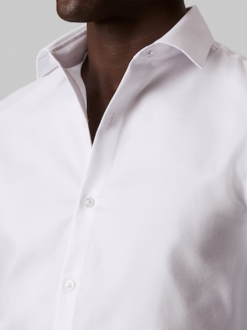 Calvin Klein Regular fit Business shirt in White