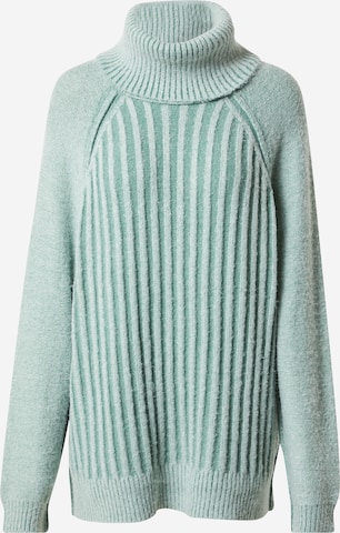 Free People Sweater in Green: front