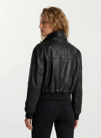 trueprodigy Overgangsjakke ' Kiora ' i sort