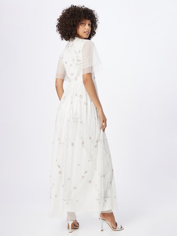 Robe de soirée Frock and Frill en blanc