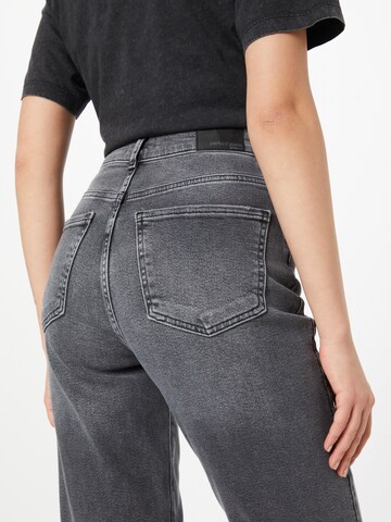 Gina Tricot Loosefit Jeans in Grau