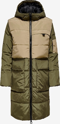 Manteau d’hiver ONLY en vert : devant