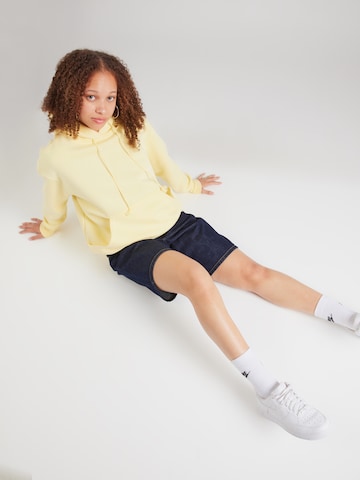 Sweat-shirt 'Phoenix Fleece' Nike Sportswear en jaune