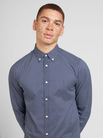 TOMMY HILFIGER Slim Fit Hemd in Blau