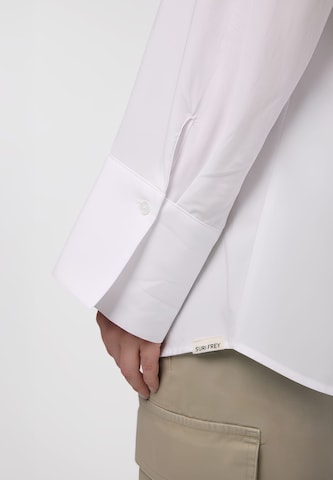 Camicia da donna di Suri Frey in bianco