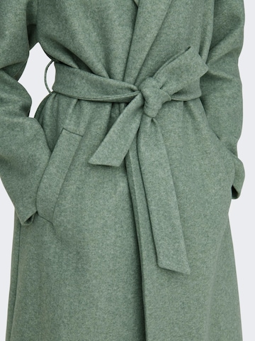 Manteau mi-saison 'Trillion' ONLY en vert