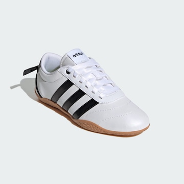 ADIDAS SPORTSWEAR - Sapatilhas 'Grand Court' em branco