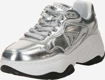 Baskets basses 'Happy' GUESS en argent : devant