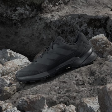 Chaussure basse 'Eastrail 3' ADIDAS TERREX en noir