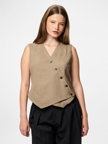 PIECES Vest 'PCBubbles' i brun: forside
