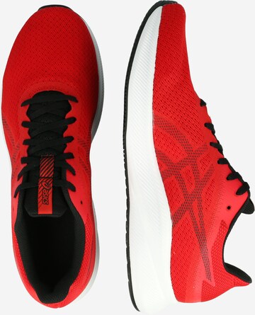 Chaussure de course 'PATRIOT 13' ASICS en rouge