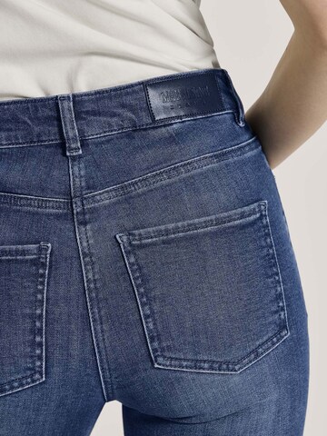 MADELEINE Bootcut Jeans in Blauw