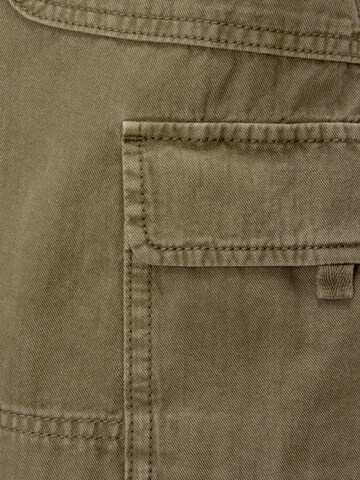Regular Pantalon Pull&Bear en vert