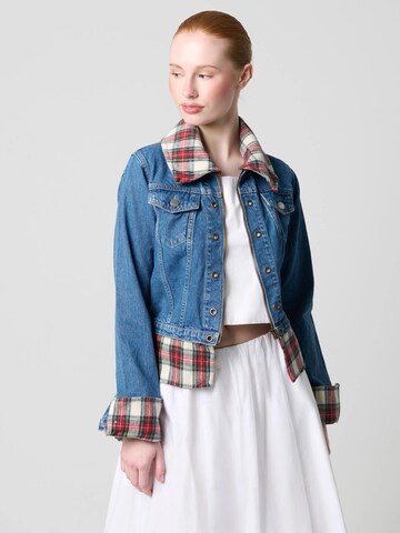 Fenice Übergangsjacke 'Urban Plaid Denim'‌‌‌‌‌‌‌‌‌‌ in Rot