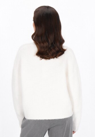 usha WHITE LABEL Sweater in White