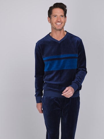 Pastunette Pyjama lang 'Northern Nights' in Blauw