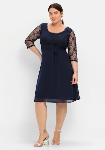 Robe de cocktail SHEEGO en bleu : devant