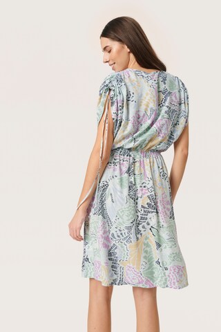 SOAKED IN LUXURY Sommerkleid in Mischfarben