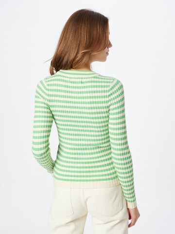 PIECES Пуловер 'Crista' в зелено