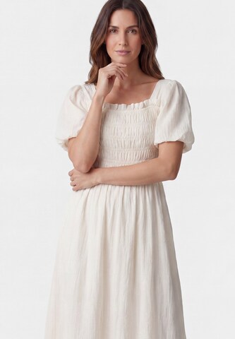 Robe Usha en beige