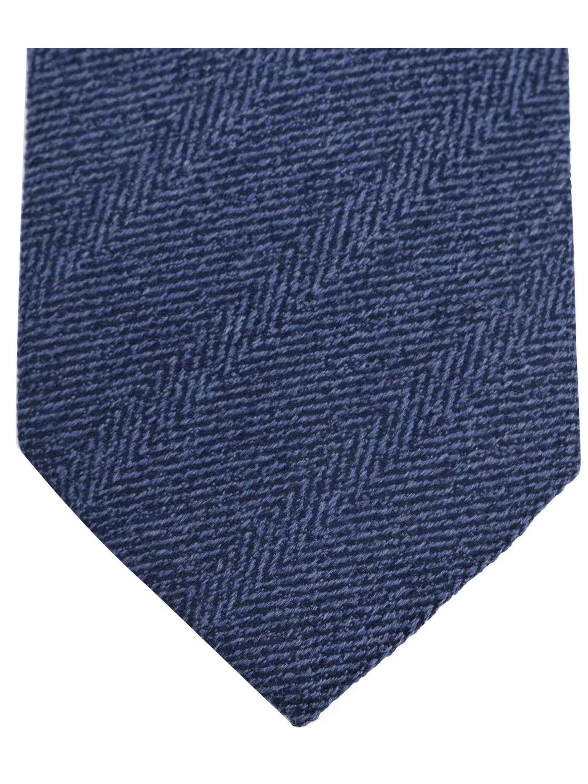 Suitable Tie in Blue