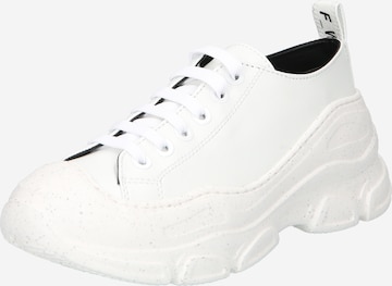 F_WD Sneakers in White: front