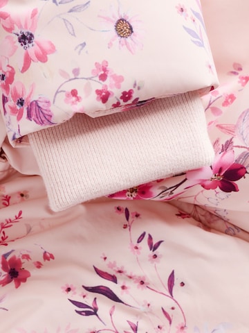 Next Mantel in Roze