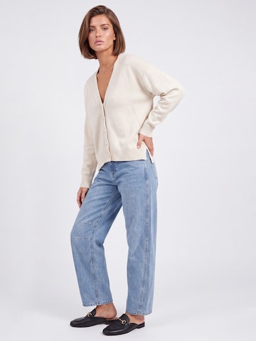 APART Strickjacke in Beige