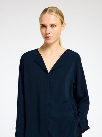 SELECTED - Blusa en azul