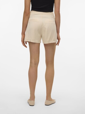 regular Pantaloni con pieghe 'Mia' di VERO MODA in beige