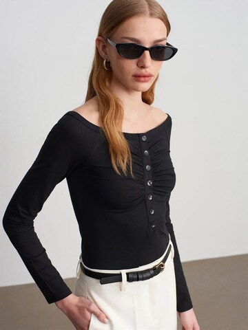 Shirtbody Dilvin en noir : devant