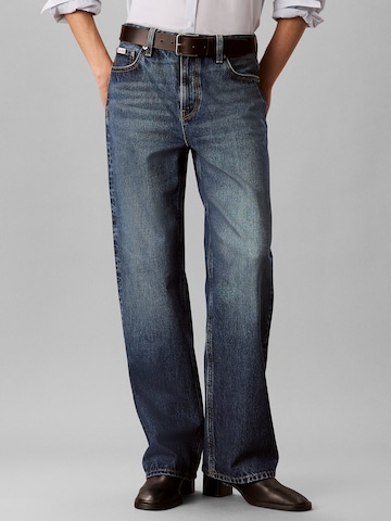 Calvin Klein Jeans Loosefit Jeans '90s' in Blau: Vorderseite