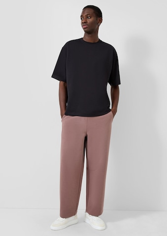QS Regular Trousers in Brown: front