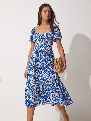 Happiness İstanbul Kleid in Blau: Vorderseite