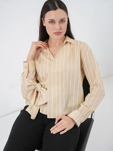 Bigdart Shirt in Beige