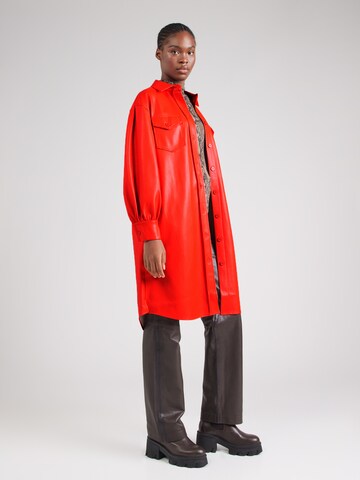 Essentiel Antwerp - Vestido camisero 'Garamelle' en rojo