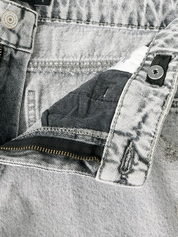 LMTD Normalny krój Jeansy 'NLNBIRM' w kolorze szary